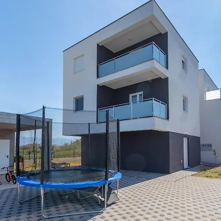 Appartement Martina In - By Ta Leut Agency Privlaka (Zadar)