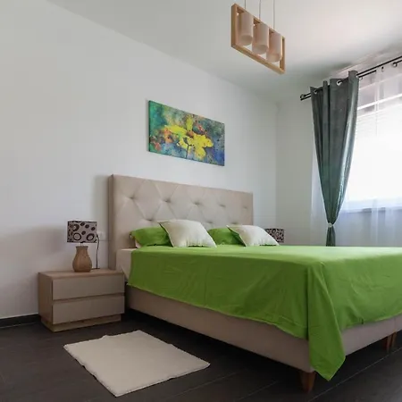 Martina In - By Ta Leut Agency 아파트 프리블라카