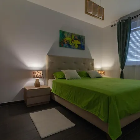 Martina In - By Ta Leut Agency 公寓