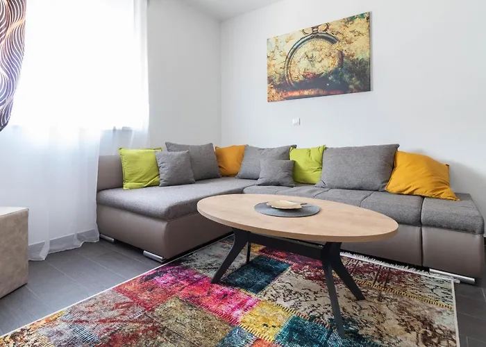 Martina In - By Ta Leut Agency *