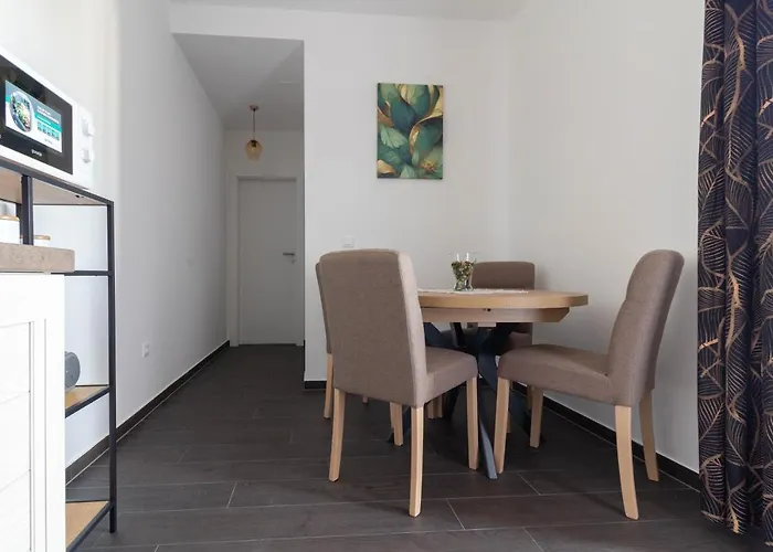 Apartment Martina In - By Ta Leut Agency *