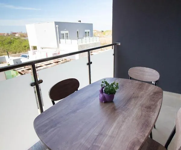 Martina In - By Ta Leut Agency *